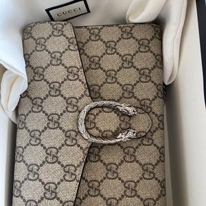 Authentic Gucci purse